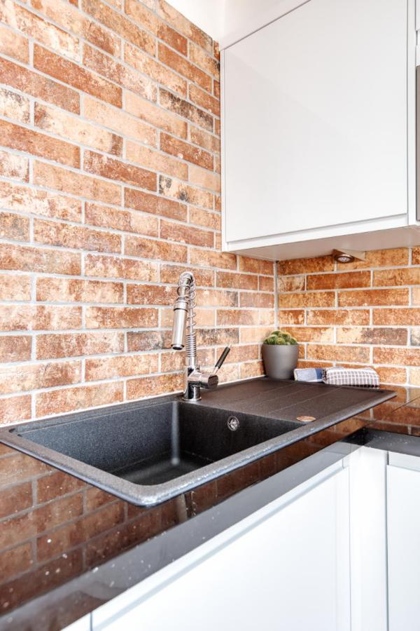 Central Bright 3 Bed Flat With Pool & Parking EDI Exterior foto